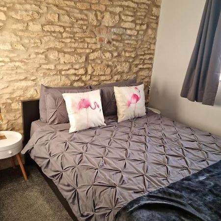 Flamingos Nest Oxford Countryside Apartment Oxford - Bicester Village - Blenheim Palace - Wifi- Free Parking Eksteriør billede