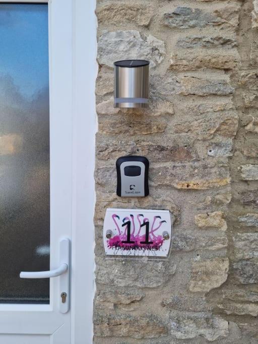 Flamingos Nest Oxford Countryside Apartment Oxford - Bicester Village - Blenheim Palace - Wifi- Free Parking Eksteriør billede